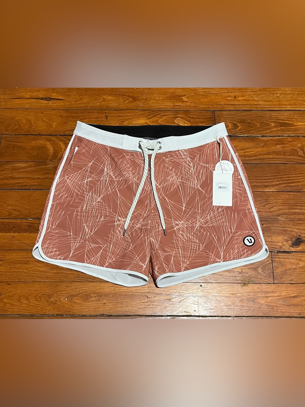 Vuori Women's Rust-Pattern Athletic Shorts with White Trim